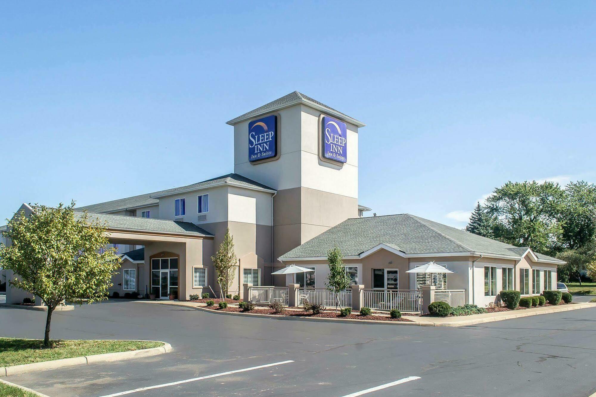 Sleep Inn & Suites Port Clinton Exterior photo