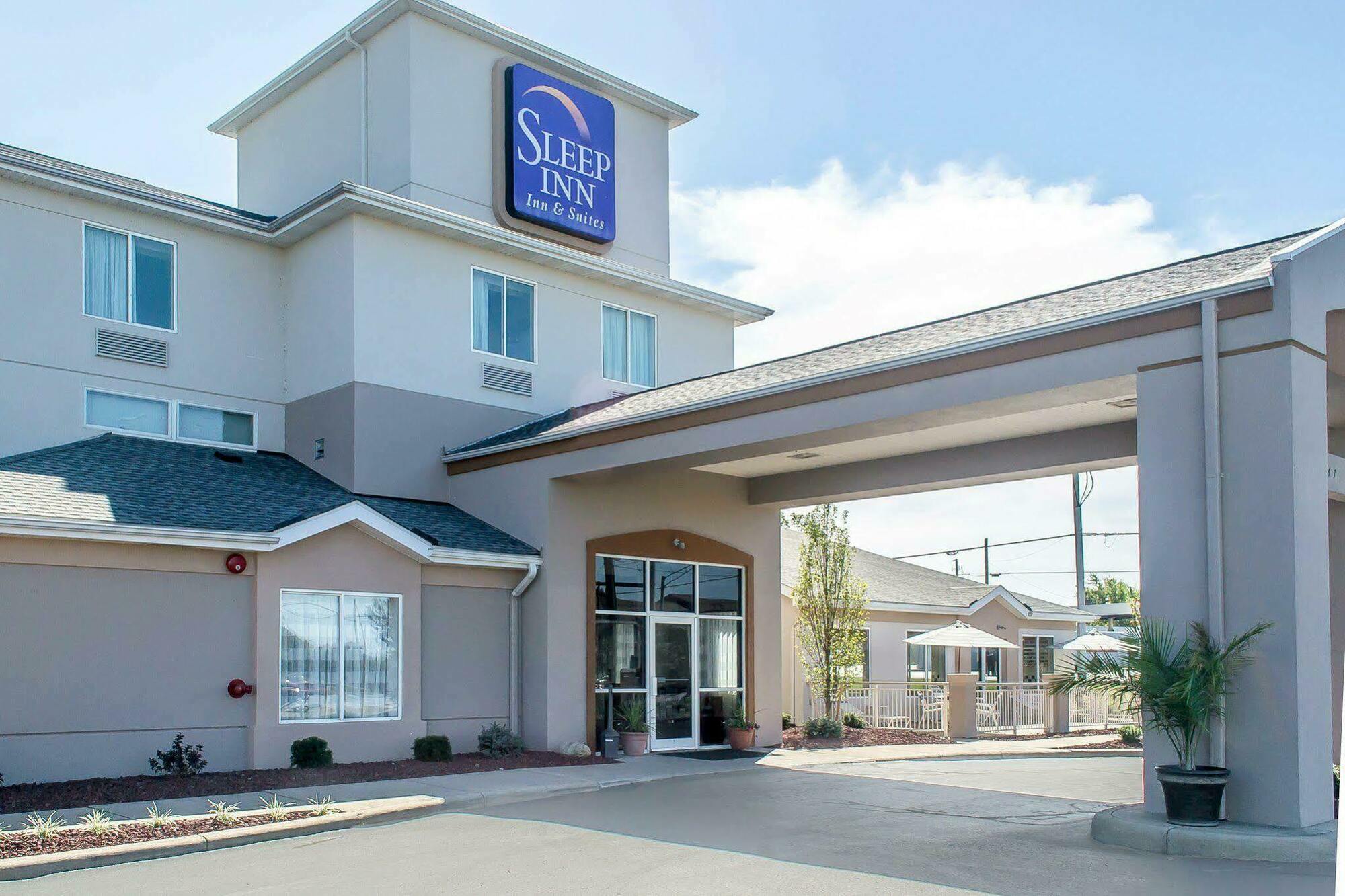 Sleep Inn & Suites Port Clinton Exterior photo